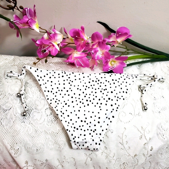 H&M black & white Polkadot Bikini Bottom - Picture 2 of 3